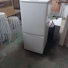 シャ-プ　◆　SJ-D14C ◆　137L　◆　2017年の画像