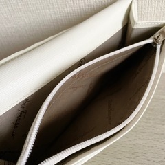 ☆お値引可能☆【美品】Salvatore Ferragamo  長財布 二つ折り財布 財布  の画像