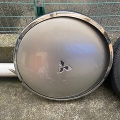 (再値下げ)パジェロミニ背面タイヤ.タイヤカバー、タイヤブラケットの画像