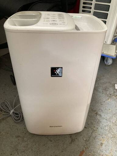 シャープ SHARP 加熱気化式 加湿器 プラズマクラスター HV-P55 加熱気化式加湿器 HV-P55-W 短時間動作確認済み