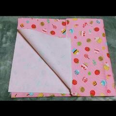 新品未使用❗️イチゴ柄オックス生地カットクロス2枚の画像