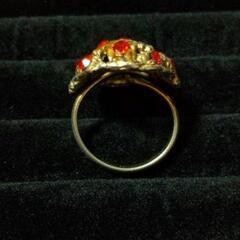 希少デザイン‼️ペリドットリングの画像