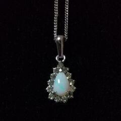 激レア❗️遊色ギラギラ❗️天然石オパールネックレスの画像