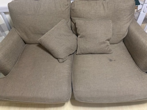 ブラウン　ソファー　クッション付き