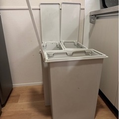 無印のゴミ箱3つを無料でお譲りします