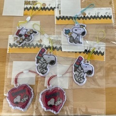 新品未開封　スヌーピー　動物　反射板　リフレクター　ストラップの画像