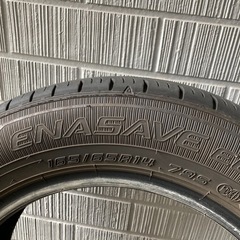 サマータイヤの画像