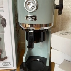 Toffyコンパクト電動ふわふわかき氷器の画像