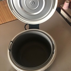 保温ジャー　タイガー電子ジャーの画像