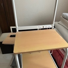 パソコンラックの画像