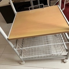 パソコンラックの画像