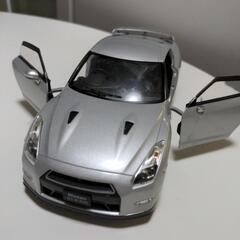 ミニカー　日産GT-R R-35 中古　難ありの画像