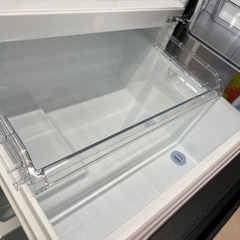 美原店　自動製氷付き　幅60㎝ 326L マットチャコール TOSHIBA 東芝 ノンフロン 冷凍冷蔵庫 VEGETA GR-T33SC KZ 右開き の画像