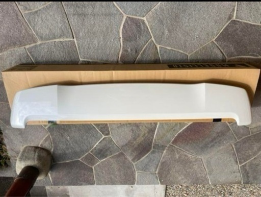 80系　ヴォクシー　純正リアスポイラー(未使用品)