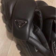 PRADA　サンダルの画像