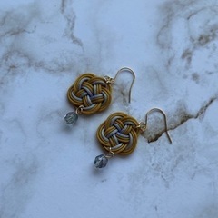 梅結びピアスの画像