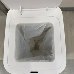 値下げしました！【全自動ゴミ箱】クリーニング済み【管理番号11907】の画像