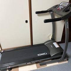 IGNIO ランニングマシン　
トレッドミル　最高時速16km