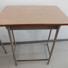 学校机椅子1セットの画像