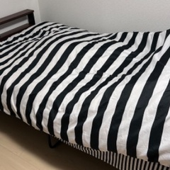 パイプベッドシングルベッドフレーム頑丈シンプル宮付きコンセント付き