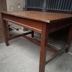 木製机２　学習机　サイズ約122cm×89cm　高さ約75の画像