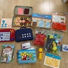 譲り先決定済みこどもちゃれんじ　年少　3〜4歳　1年分絵本DVD...