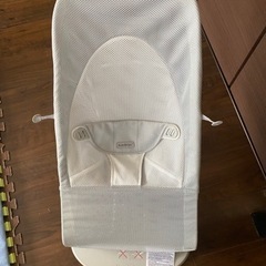 バウンサー　ベビービョルンの画像