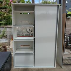 キッチン棚、パントリー収納、家具、食器棚