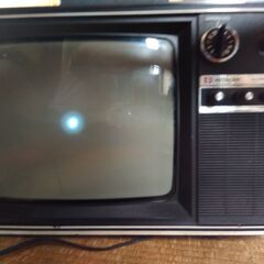 取引中　昭和レトロ　ブラウン管テレビ・扇風機の画像