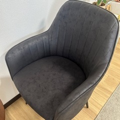 回転式ダイニングチェア&コーヒーテーブル3点の画像
