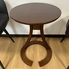 回転式ダイニングチェア&コーヒーテーブル3点の画像