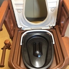 ポータブルトイレ　家具調　介護　福祉　便座　便器の画像