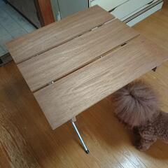 折り畳みテーブル