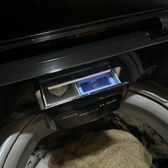 全自動洗濯機IAW-T605WL-W／IAW-T605BL-B。 2～3人用6kgの画像
