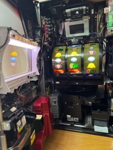 新台入荷　スロット実機　幼女戦記　コイン不要機　家スロ