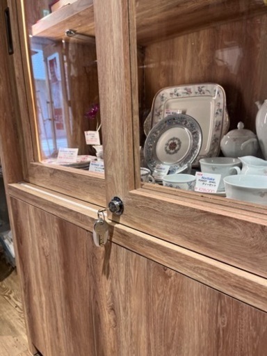店舗用引き戸キャビネット