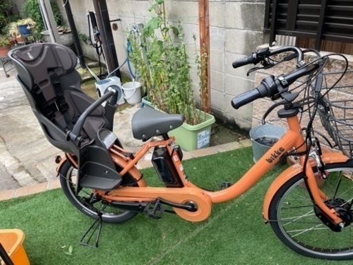 3人乗り用チャイルドシート付きbikke POLAR e（ビッケポーラーe