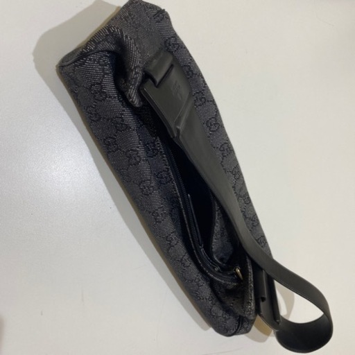 ※今日限定値下げ　10000円にて欲しい方ご連絡ください。　【 GUCCI 】　92697　ハードオフにて同商品27500円で販売されていました。未使用品　美品　保管による擦れ等あり