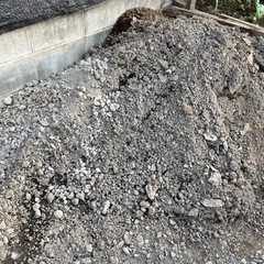 残土 砕石の画像