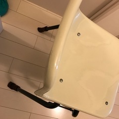 イス　大学イス　デスクチェアの画像