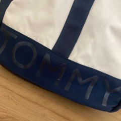 TOMMY HILFIGERリュックの画像
