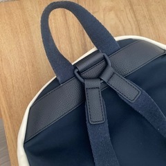 TOMMY HILFIGERリュックの画像