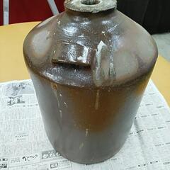 レトロな壺　ガーデニングの飾り物にの画像