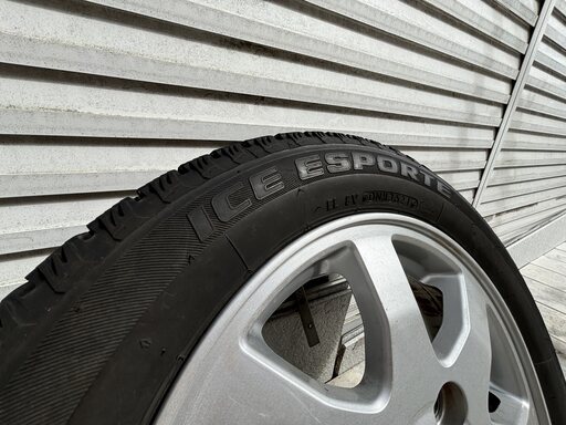 お買い得品 21年製スタッドレス 155/65R14 バランス調整・バルブ交換済