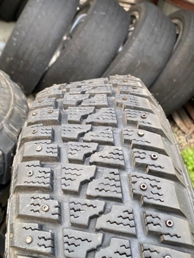決まりました！
185-65-15中古スパイクタイヤ4本set
