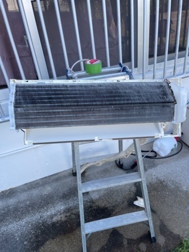 　中古　三菱エアコン2.2kw 6畳〜