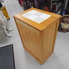 ダストボックス ゴミ箱収納用カウンター ゴミ箱 木製 収納家具 苫小牧西店の画像