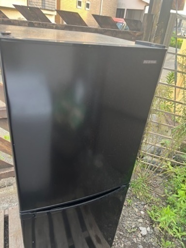 【IRIS OHYAMA】 アイリスオーヤマ 2ドア 冷凍冷蔵庫 容量142L 冷凍室52L 冷蔵庫90L IRSD-14A-B 2021年製