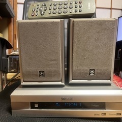 YAMAHAヤマハのサラウンドアンプ。