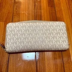 マイケルコース長財布　の画像